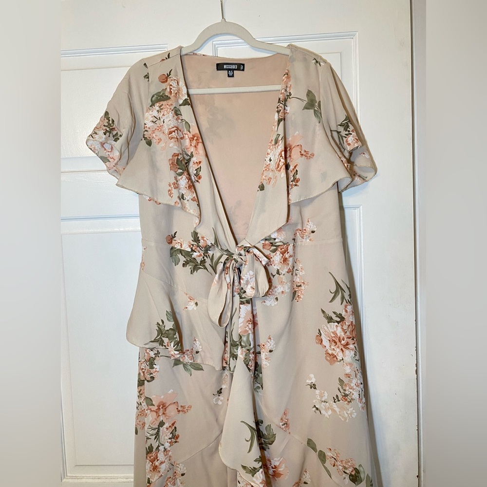 Floral midi wrap dress - Picture 4 of 4